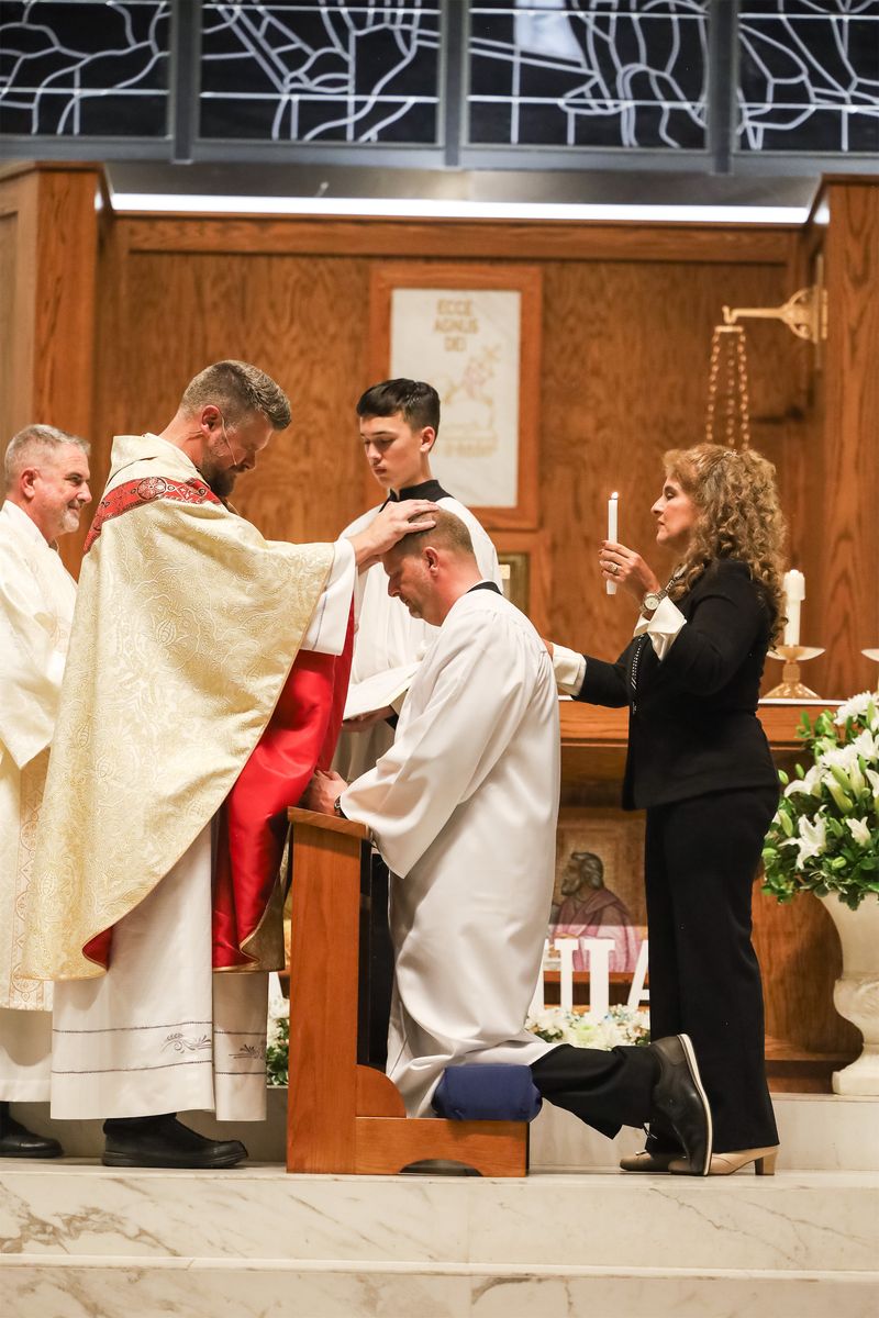 2026-04-04-easter-vigil-0428.jpg