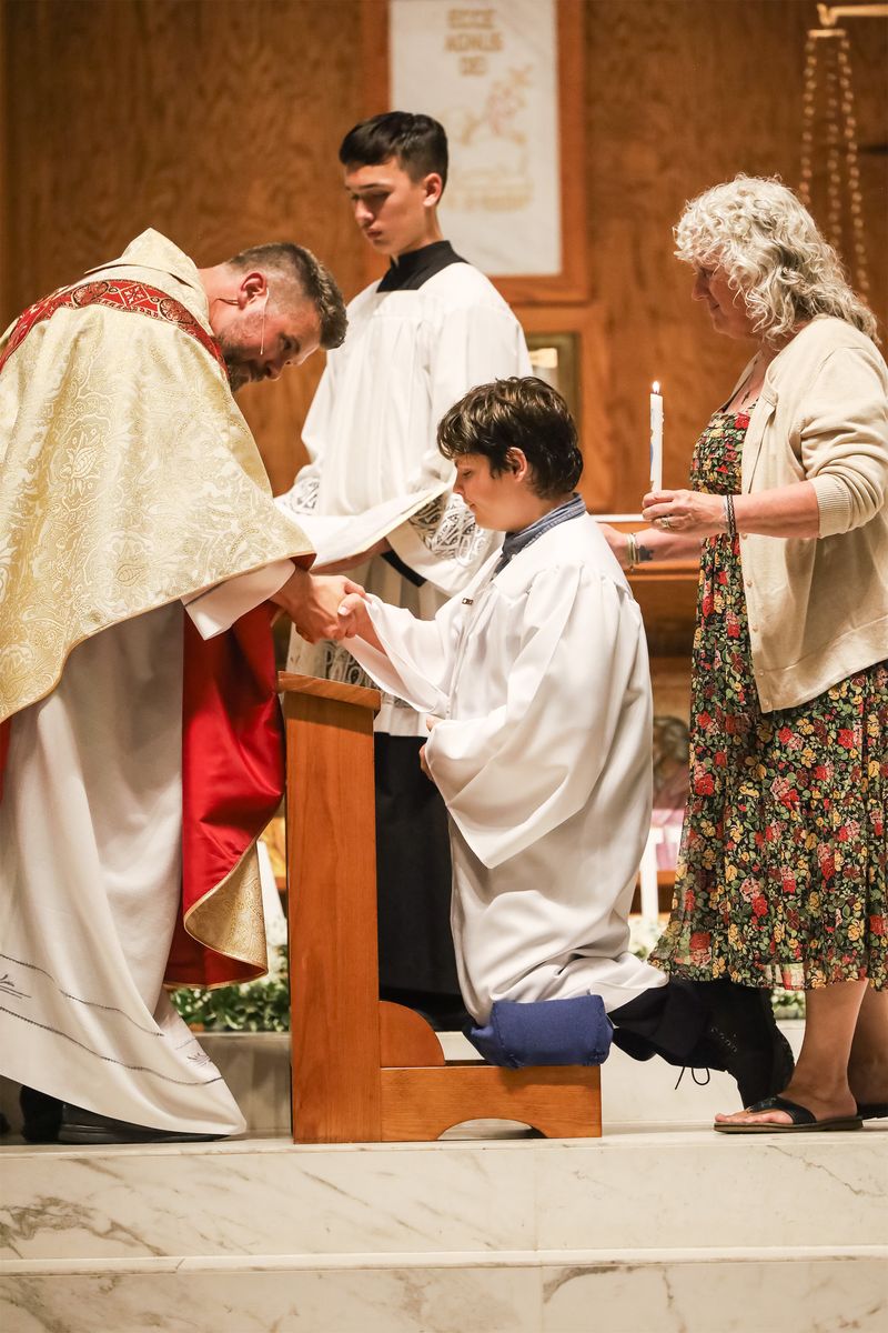 2026-04-04-easter-vigil-0434.jpg