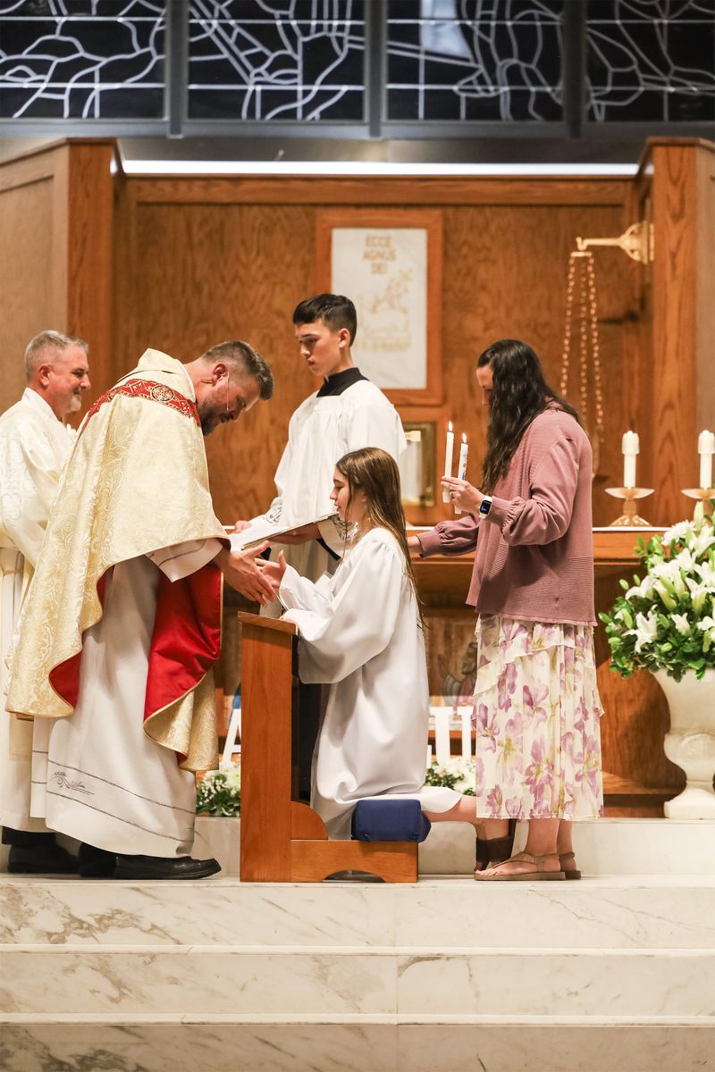 2026-04-04-easter-vigil-0454.jpg