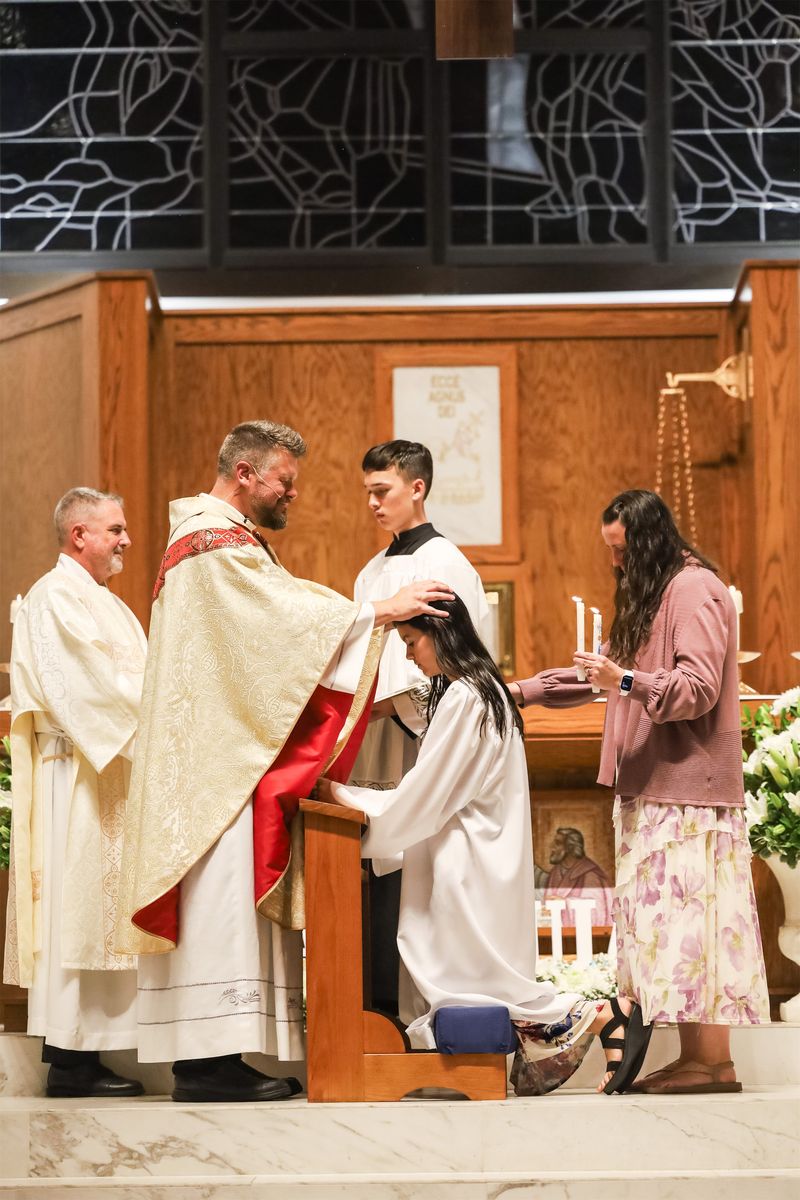 2026-04-04-easter-vigil-0456.jpg
