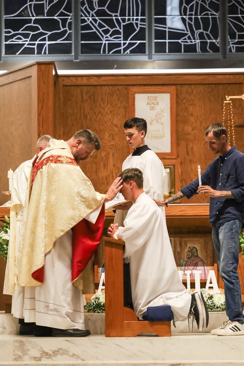 2026-04-04-easter-vigil-0470.jpg