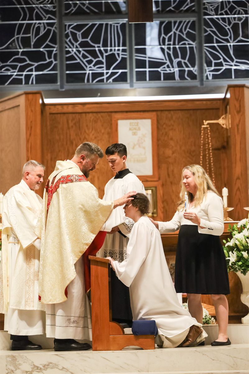 2026-04-04-easter-vigil-0483.jpg