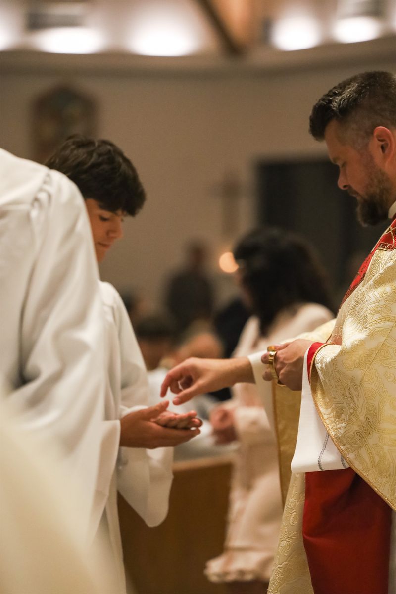 2026-04-04-easter-vigil-0552.jpg