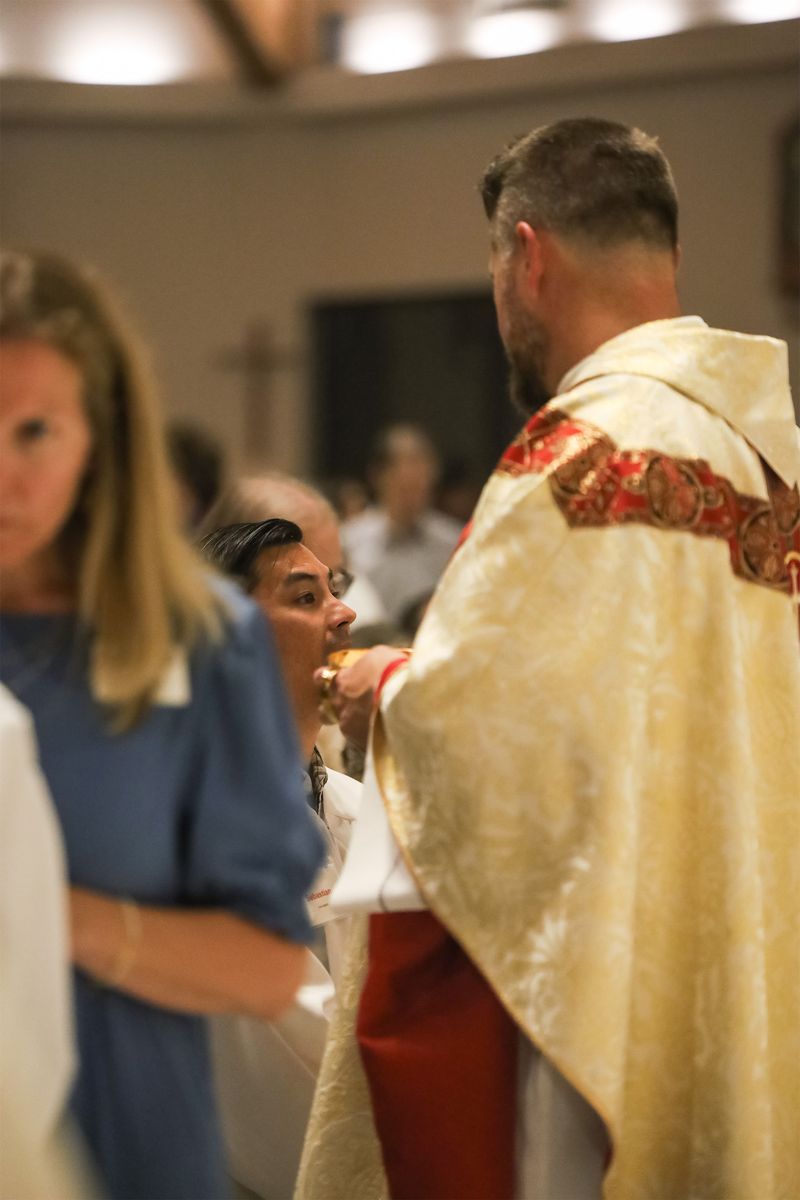 2026-04-04-easter-vigil-0557.jpg