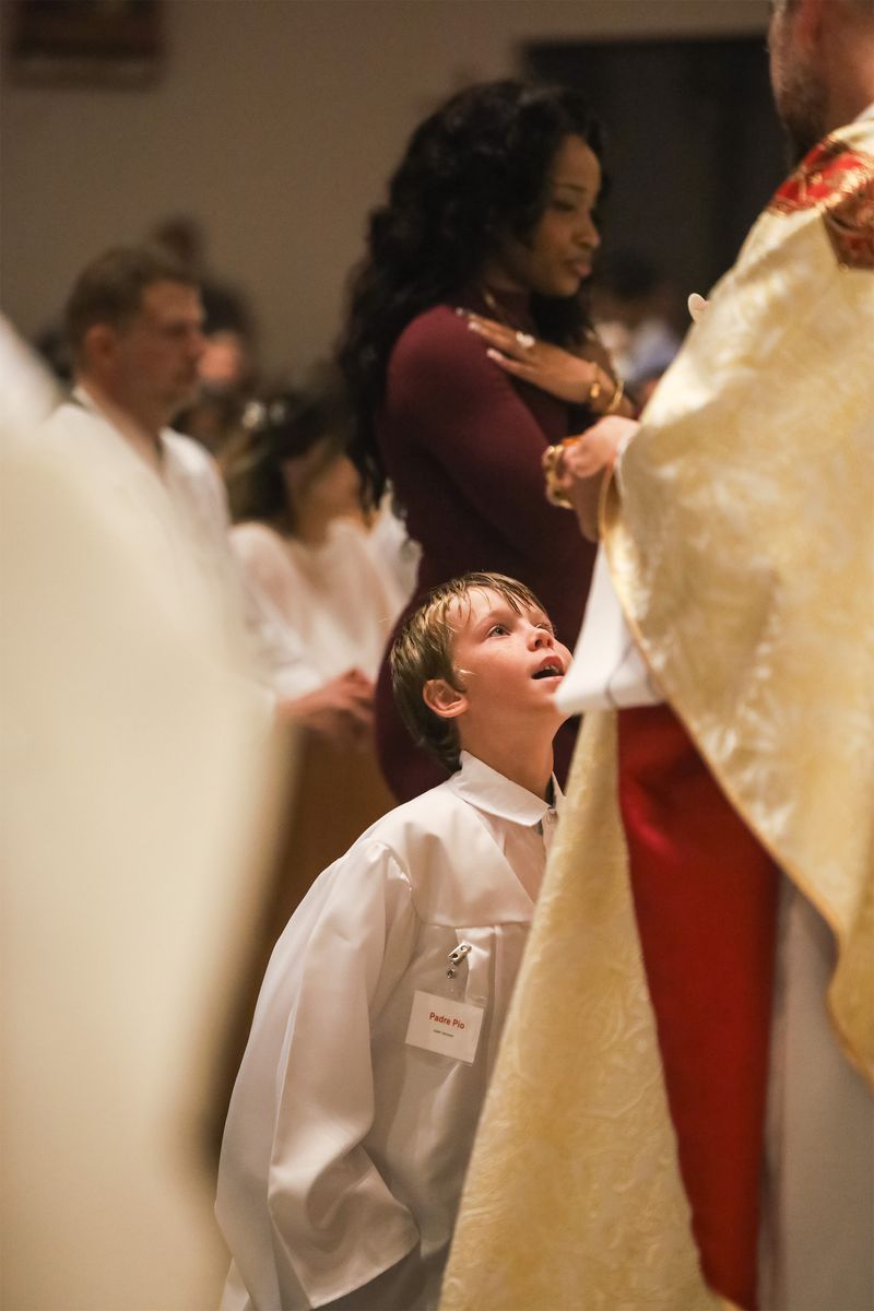 2026-04-04-easter-vigil-0568.jpg