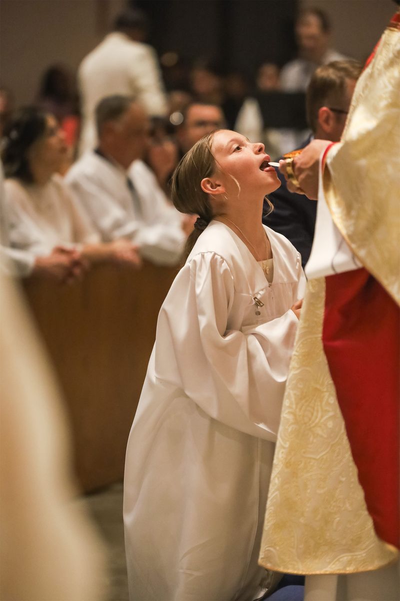 2026-04-04-easter-vigil-0575.jpg