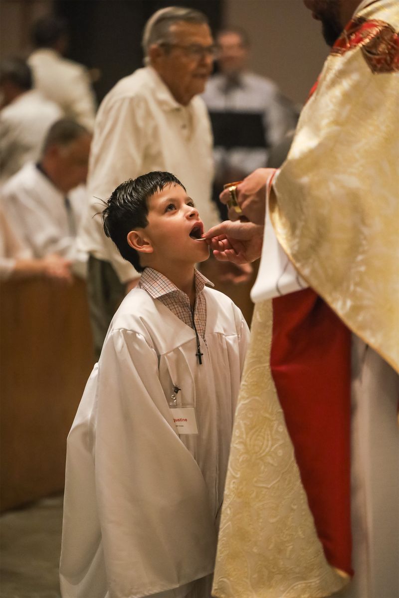 2026-04-04-easter-vigil-0577.jpg